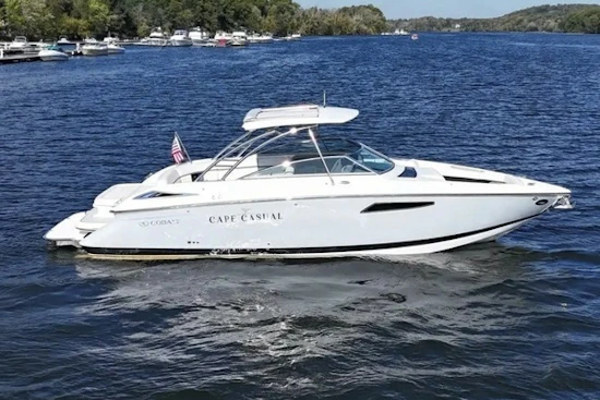 Cobalt R35 Yacht For Sale