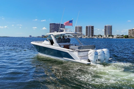 Tiara Yachts 38 LS Yacht For Sale