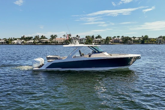 Tiara Yachts 38 LS Yacht For Sale