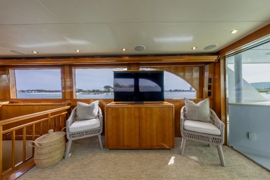 Hatteras Sport Deck Yacht For Sale