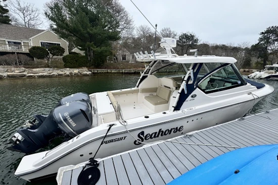 Pursuit 295 DC Yacht For Sale