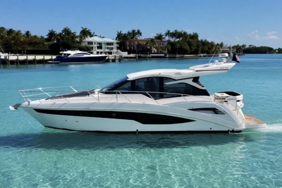 Galeon 425 HTS Yacht For Sale