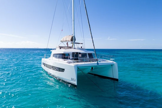 Bali 4.4 Yacht For Sale