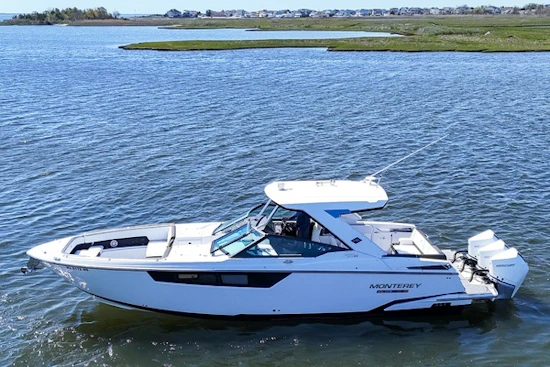 Monterey 385SE Super Express Yacht For Sale