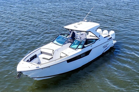 Monterey 385SE Super Express Yacht For Sale