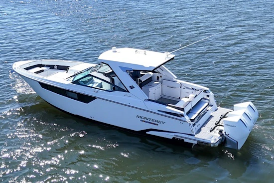 Monterey 385SE Super Express Yacht For Sale