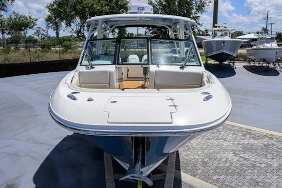 Boston Whaler Vantage Yacht For Sale