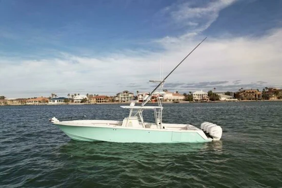 SeaVee 390 Yacht For Sale
