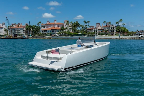 VanDutch 40 Yacht For Sale