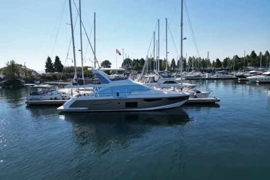 Azimut FLY 60 Yacht For Sale