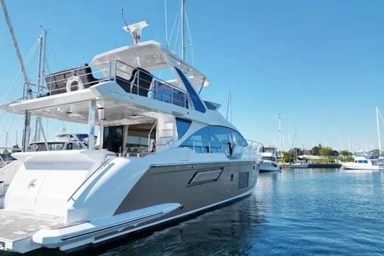 Azimut FLY 60 Yacht For Sale