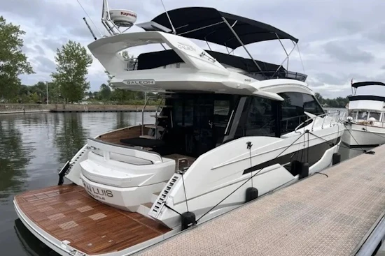Galeon 500 FLY Yacht For Sale