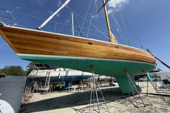 Custom Vic Carpenter Custom 62 Yacht For Sale