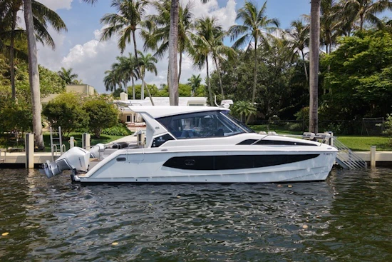 Aquila 36 Sport Yacht For Sale