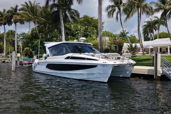 Aquila 36 Sport Yacht For Sale