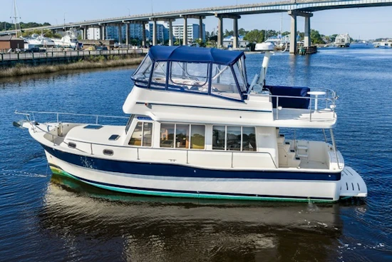 Mainship Expedition 40 Yacht For Sale