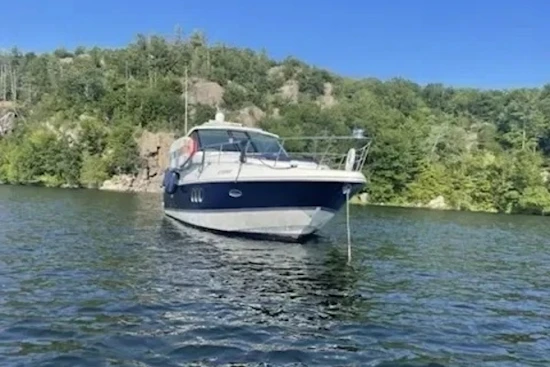 Cruisers Sports Coupe 420 Yacht For Sale