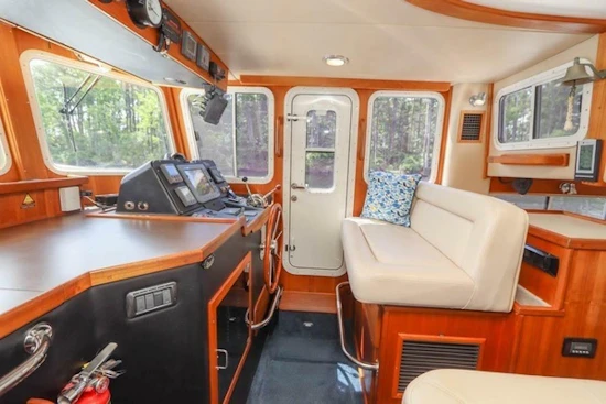 American Tug 34 Pilothouse Trawler Yacht For Sale