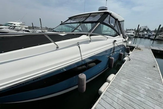 Sea Ray Sundancer 320 Outboard Yacht For Sale
