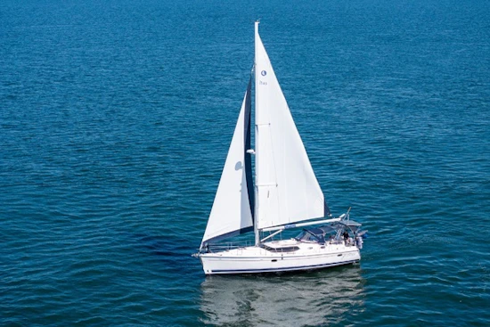 Hunter 45 DS Yacht For Sale
