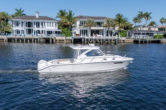 Pursuit 325 OS Yacht For Sale