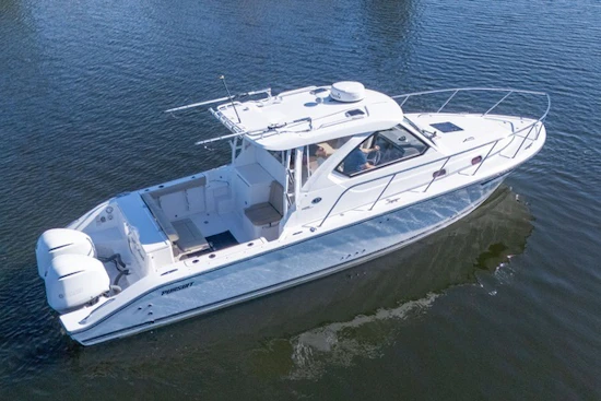 Pursuit 325 OS Yacht For Sale