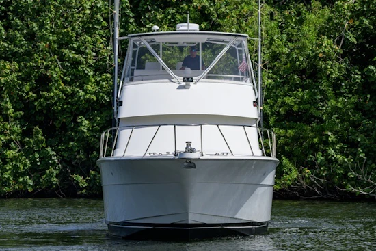 Hatteras 46 Convertible Yacht For Sale