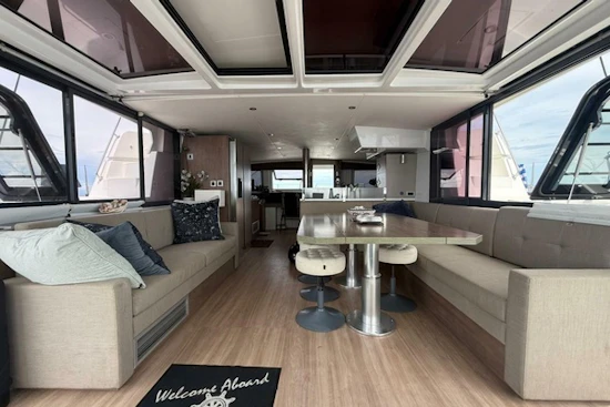 Bali 4.8 Yacht For Sale