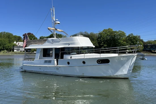 Beneteau 44 Swift Trawler Yacht For Sale