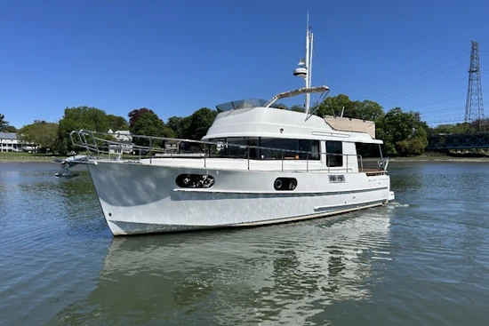 Beneteau 44 Swift Trawler Yacht For Sale