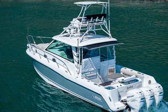 Boston Whaler 345 Conquest Yacht For Sale