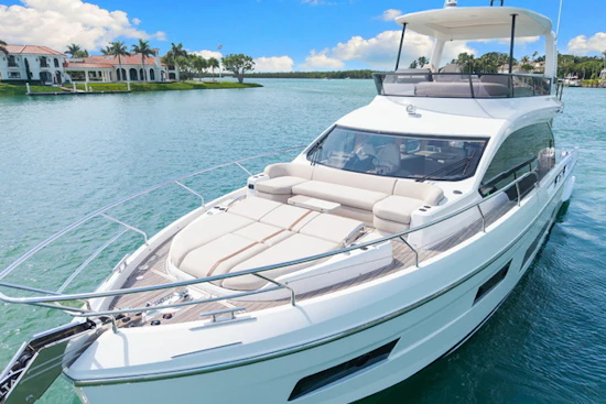 Azimut FLY 62 Yacht For Sale