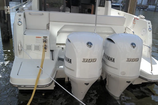 Jeanneau NC 1095 Coupe Yacht For Sale