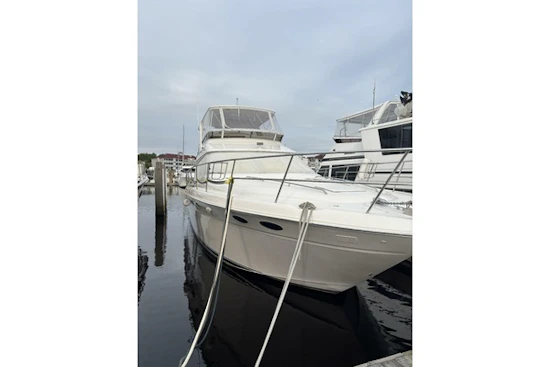 Sea Ray 480 Sedan Bridge Yacht For Sale