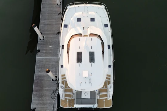 Aquila 44 Yacht For Sale