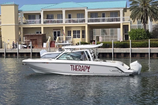 Boston Whaler 320 Vantage Yacht For Sale