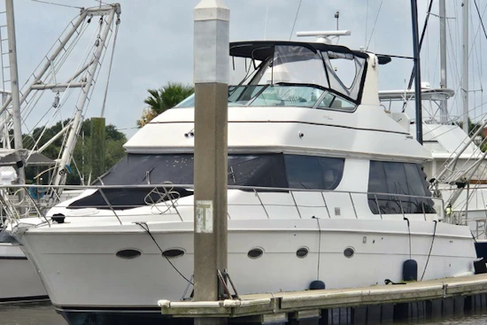 Carver 530 Yacht For Sale