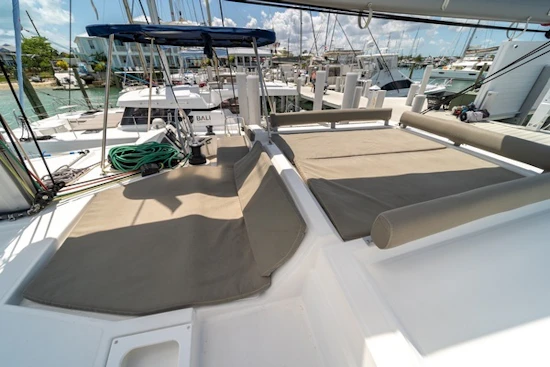 Bali 4.2 Yacht For Sale