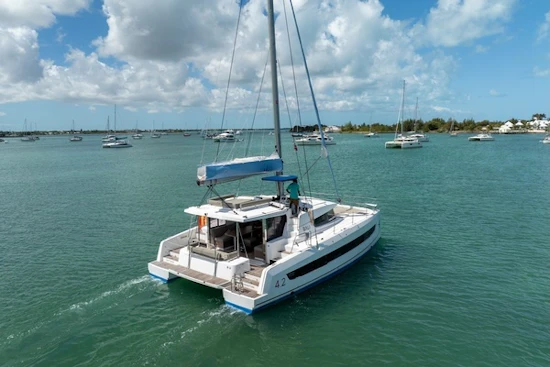 Bali 4.2 Yacht For Sale