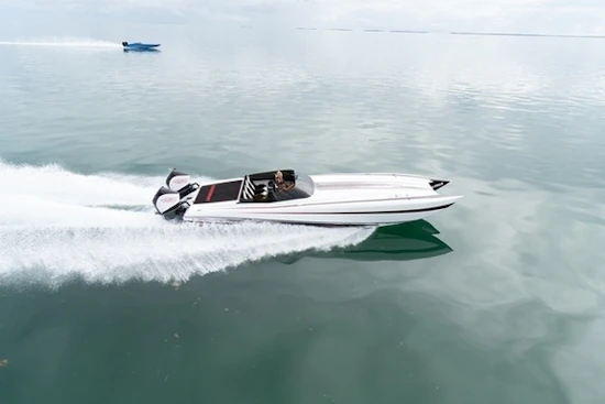 Statement 360 CAT Yacht For Sale