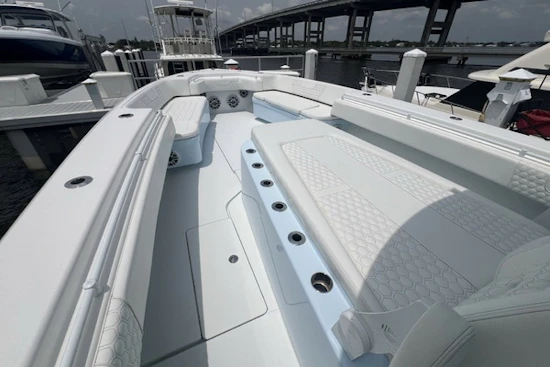Contender Center Console Yacht For Sale