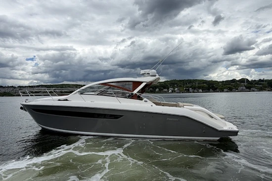 Pursuit SC 365i Sport Coupe Yacht For Sale