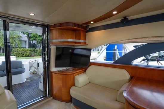 Azimut 50 Flybridge Yacht For Sale