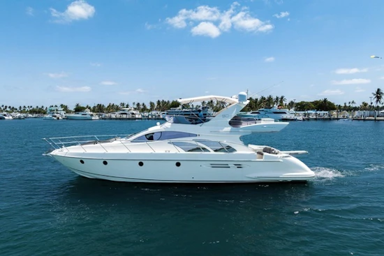 Azimut 50 Flybridge Yacht For Sale