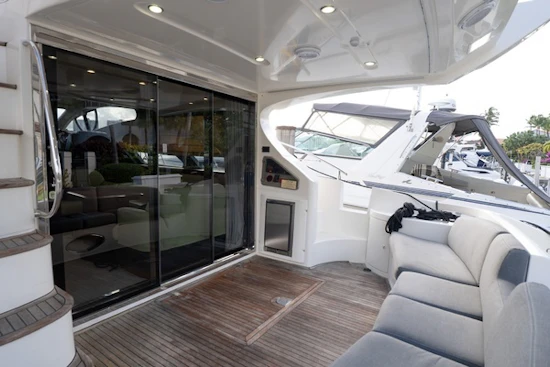 Azimut 50 Flybridge Yacht For Sale