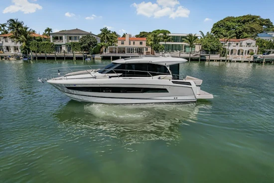 Jeanneau NC 37 Yacht For Sale