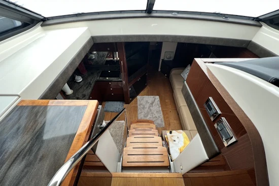 Sea Ray 510 Sundancer Yacht For Sale