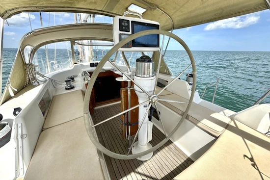 Passport 456 CC Yacht For Sale