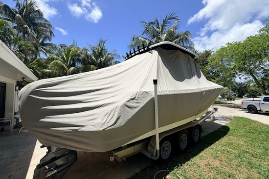 Robalo R302 Center Console Yacht For Sale