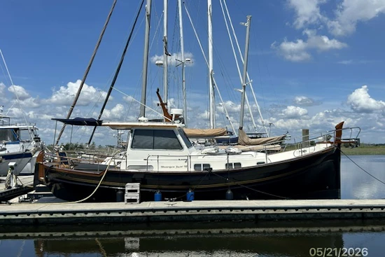 Menorquin 130 Yacht For Sale